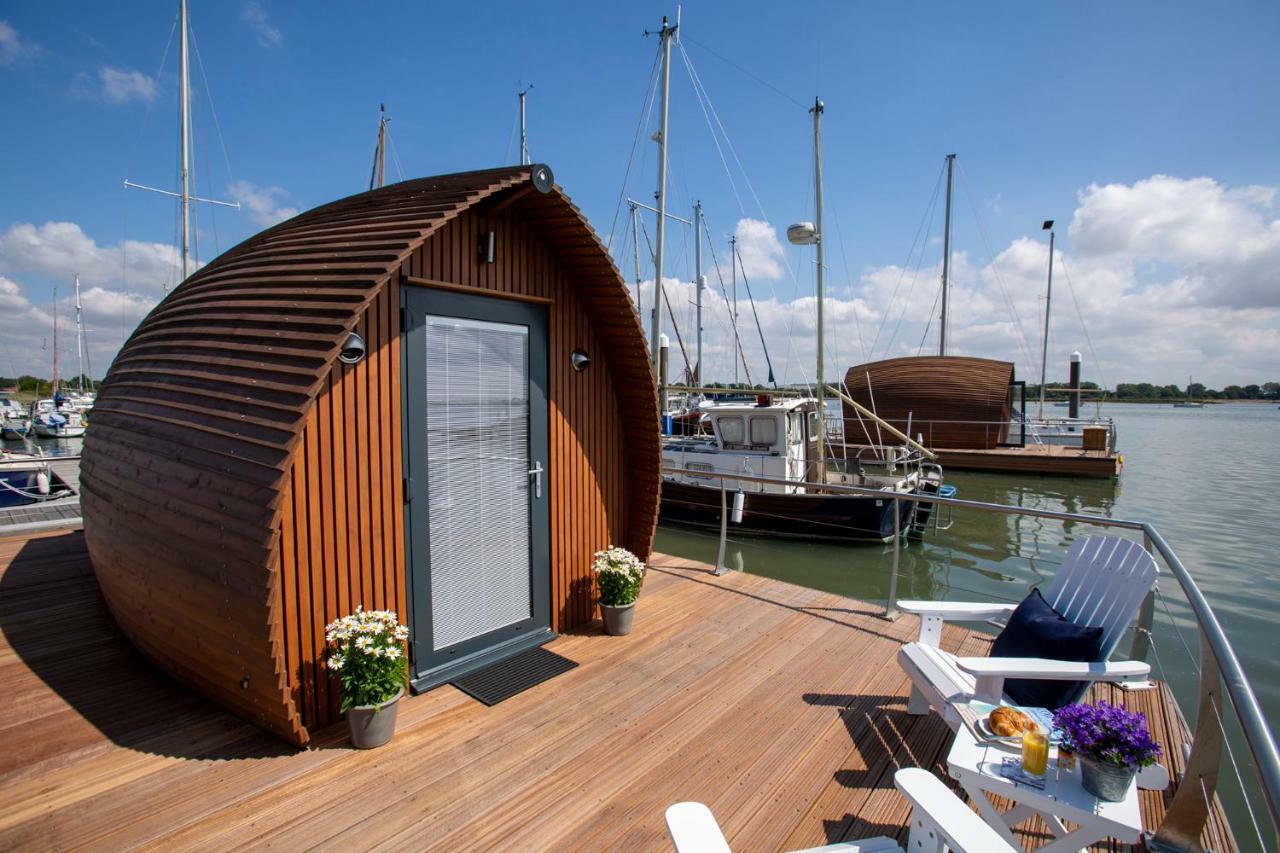 Samphire Ark 900 Hotell Emsworth Exteriör bild