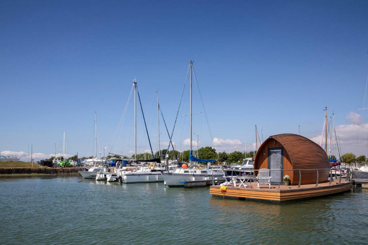 Samphire Ark 900 Hotell Emsworth Exteriör bild